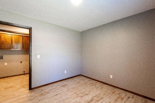 Building Photo - 1425 Venus Cir