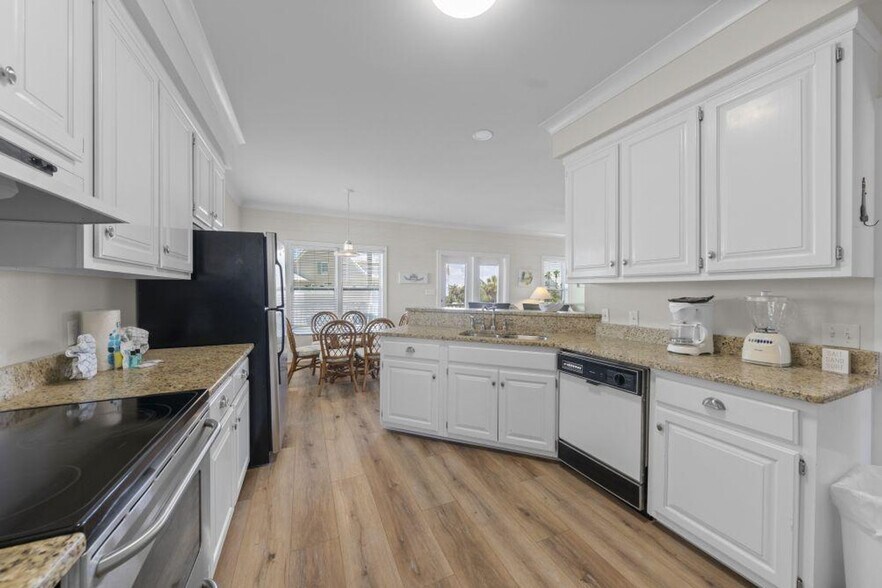 Building Photo - 120 Gulf Ct