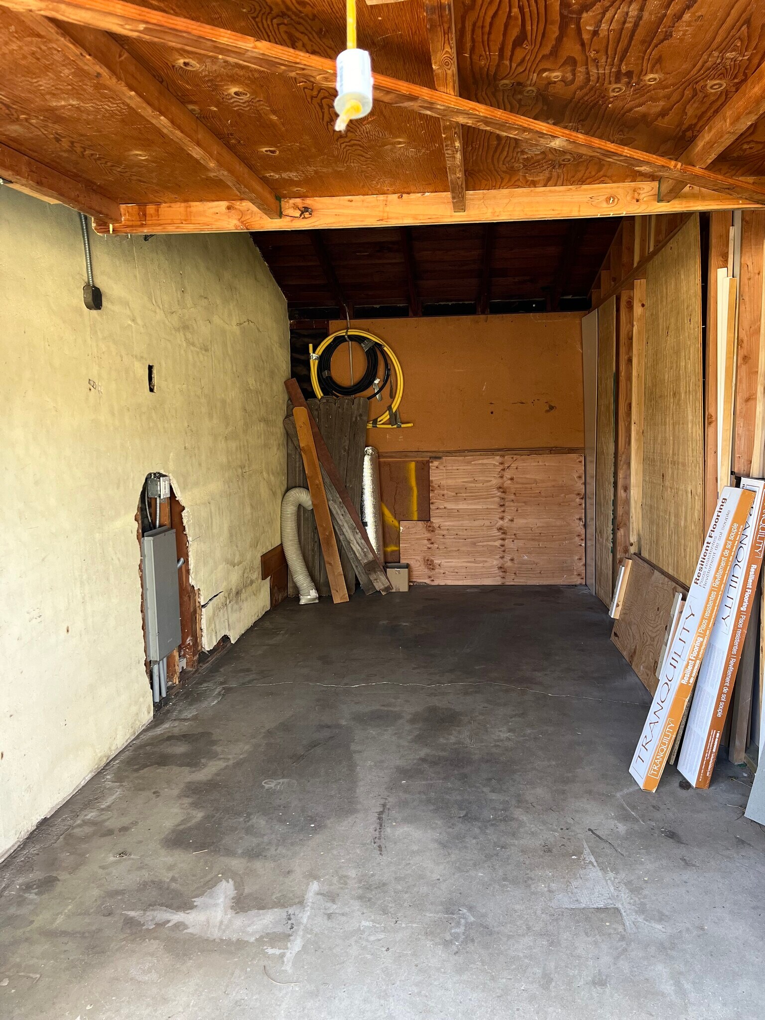 Building Photo - 21621 DuPont St