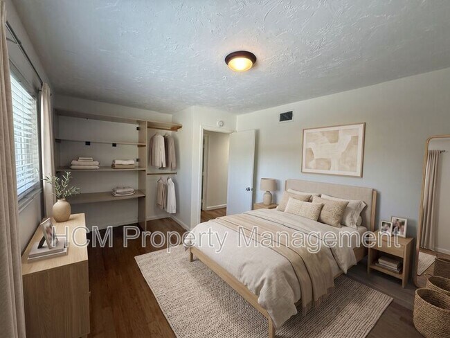 Building Photo - 16402 Birdie Ln