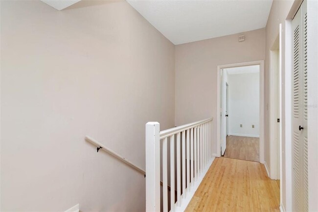Building Photo - 320 Island Way