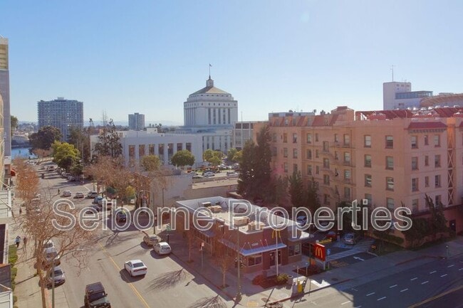 Building Photo - 1401 Jackson St