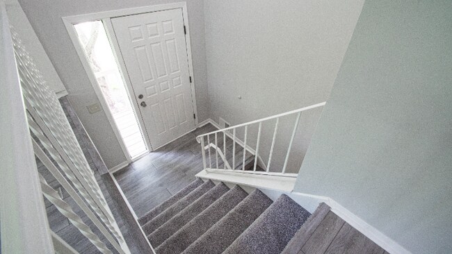 Building Photo - 7501 Upper 167th St W