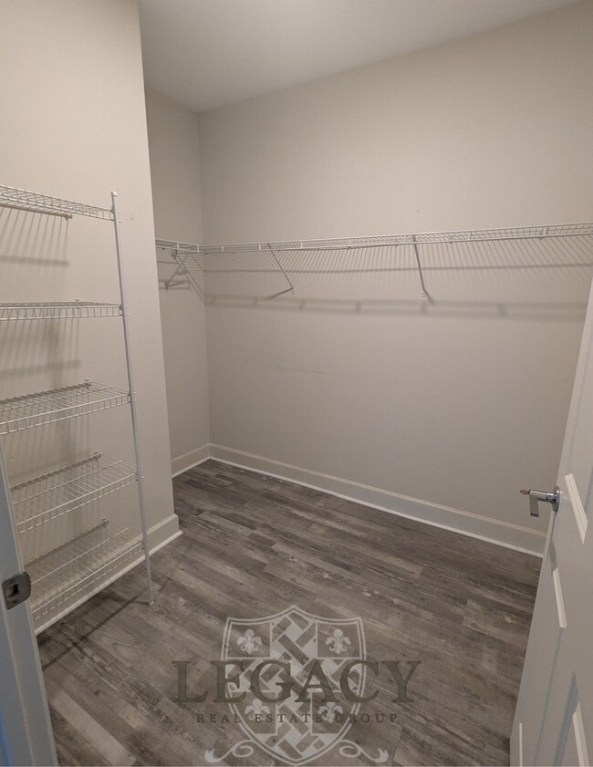 Building Photo - 8045 Bienville Dr