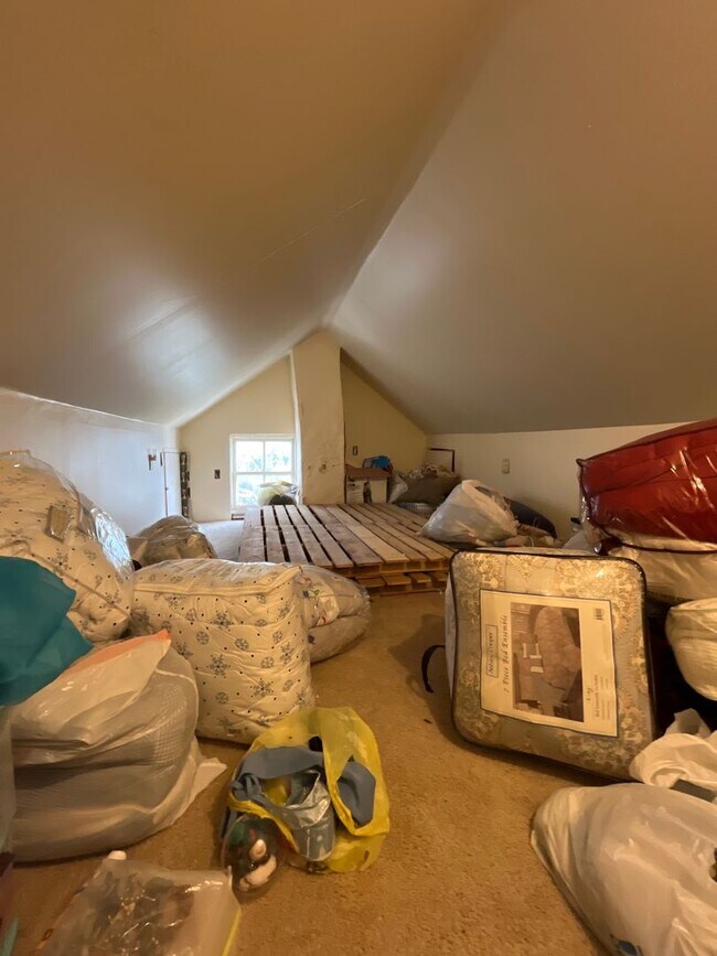 Building Photo - 2280 Main St