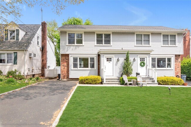 Primary Photo - 38 Dunes Ln