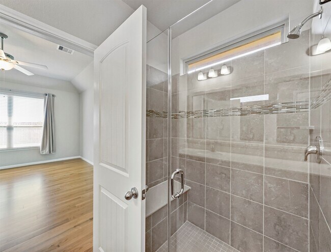 Building Photo - 5342 Rue Dela Croix Dr