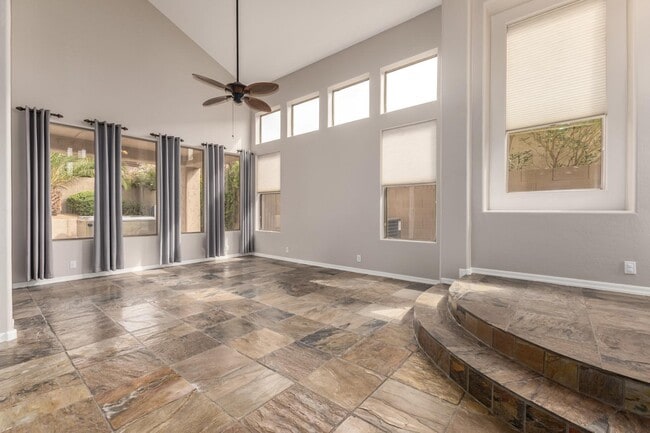 Building Photo - 7690 E San Fernando Dr