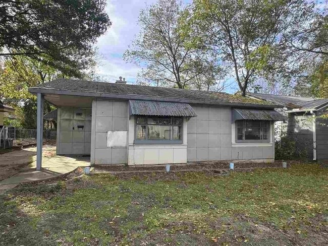 Primary Photo - 2119 W Sherwood Ave