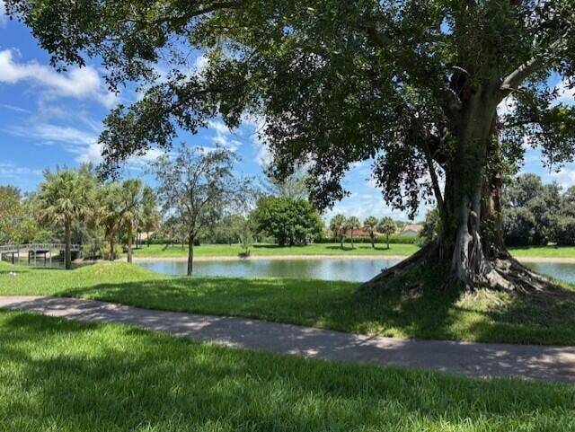 Primary Photo - 21902 Lake Forest Cir