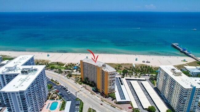 Building Photo - 328 N Ocean Blvd