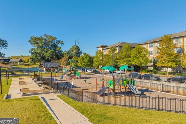 Building Photo - 1954 Sanford Dr