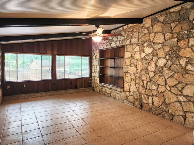 Building Photo - 19614 Grey Forest Dr