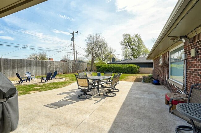 Building Photo - 3127 NW 69th St