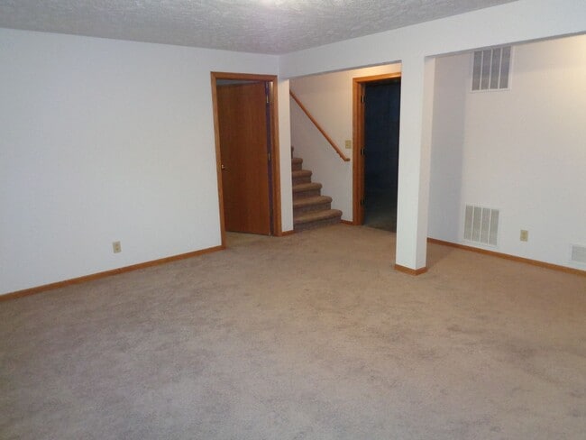Primary Photo - 5516 Ezekiel Pl