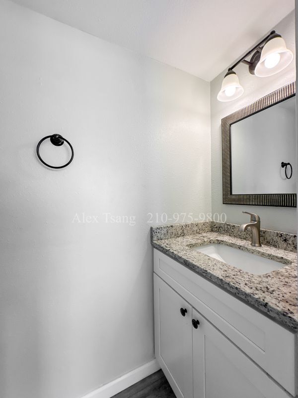 Building Photo - 6419 Chimney Nest