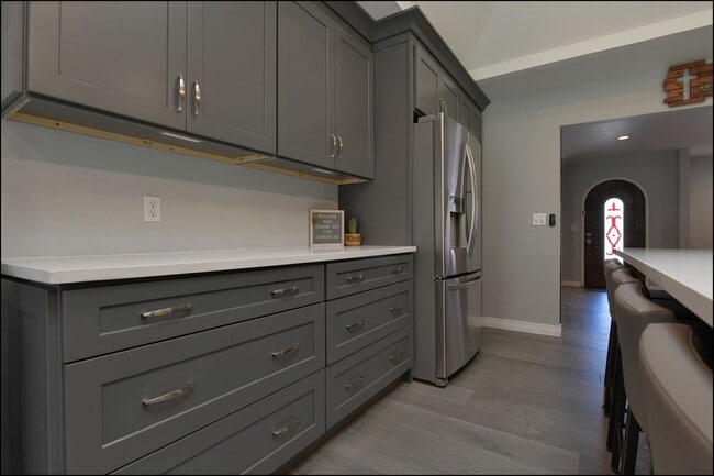 Building Photo - Coming Soon!