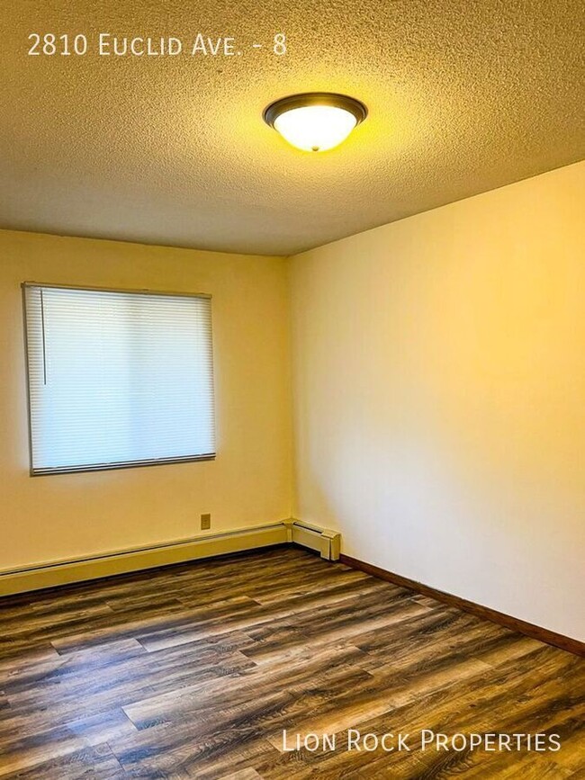 Building Photo - Comfortable & Convenient Living for $1,325...