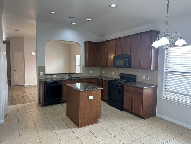 Building Photo - 15214 Bartlett Landing Dr