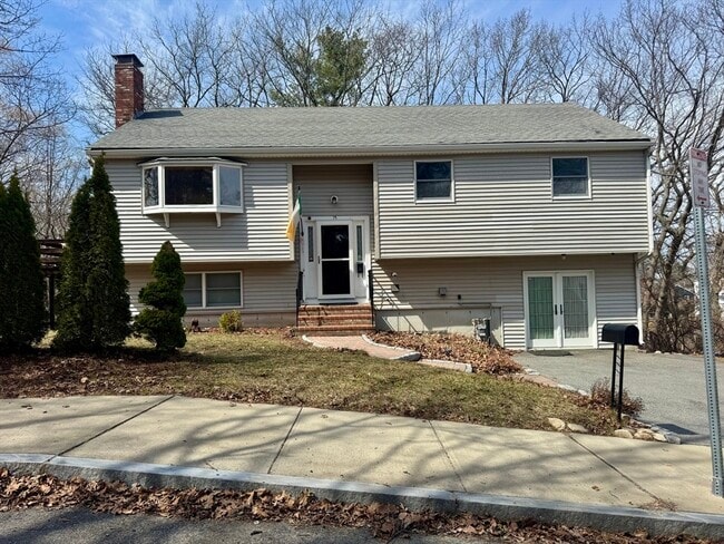 Building Photo - 15 Curlew St