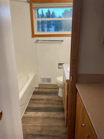 Building Photo - 1220 N 19th St