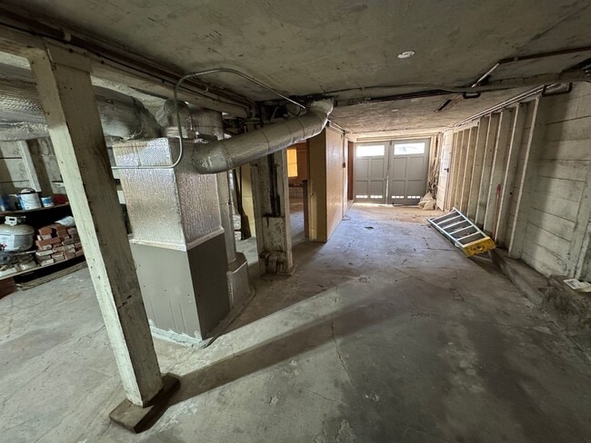 Building Photo - Beautiful Vintage Single-Family Home in San Francisco’s Mid-Richmond District