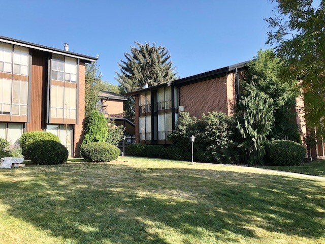 Building Photo - 251 S 700 E