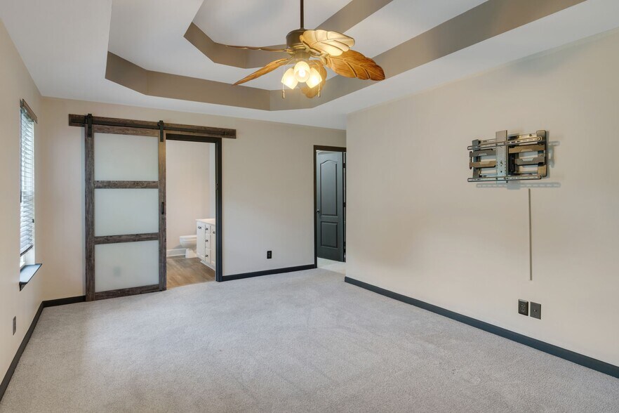 Building Photo - 1107 Saddle Creek Dr
