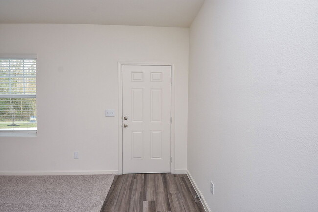 Building Photo - 3603 Admiralty Dr