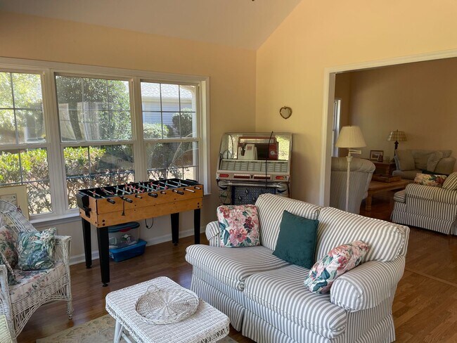 Building Photo - Fully Furnished House In Sandpiper Bay-