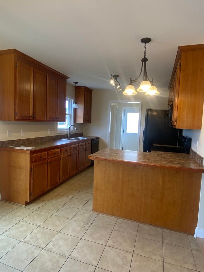 Building Photo - 18 Boulder Dr