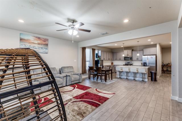 Building Photo - 14525 Caelum Dr