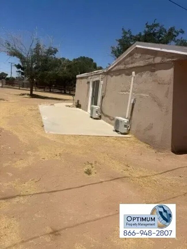 Building Photo - 13851 Pawnee Rd