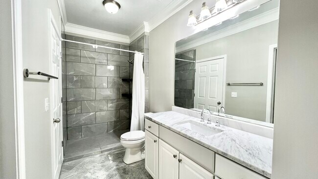 Building Photo - 1850 Cotillion Dr