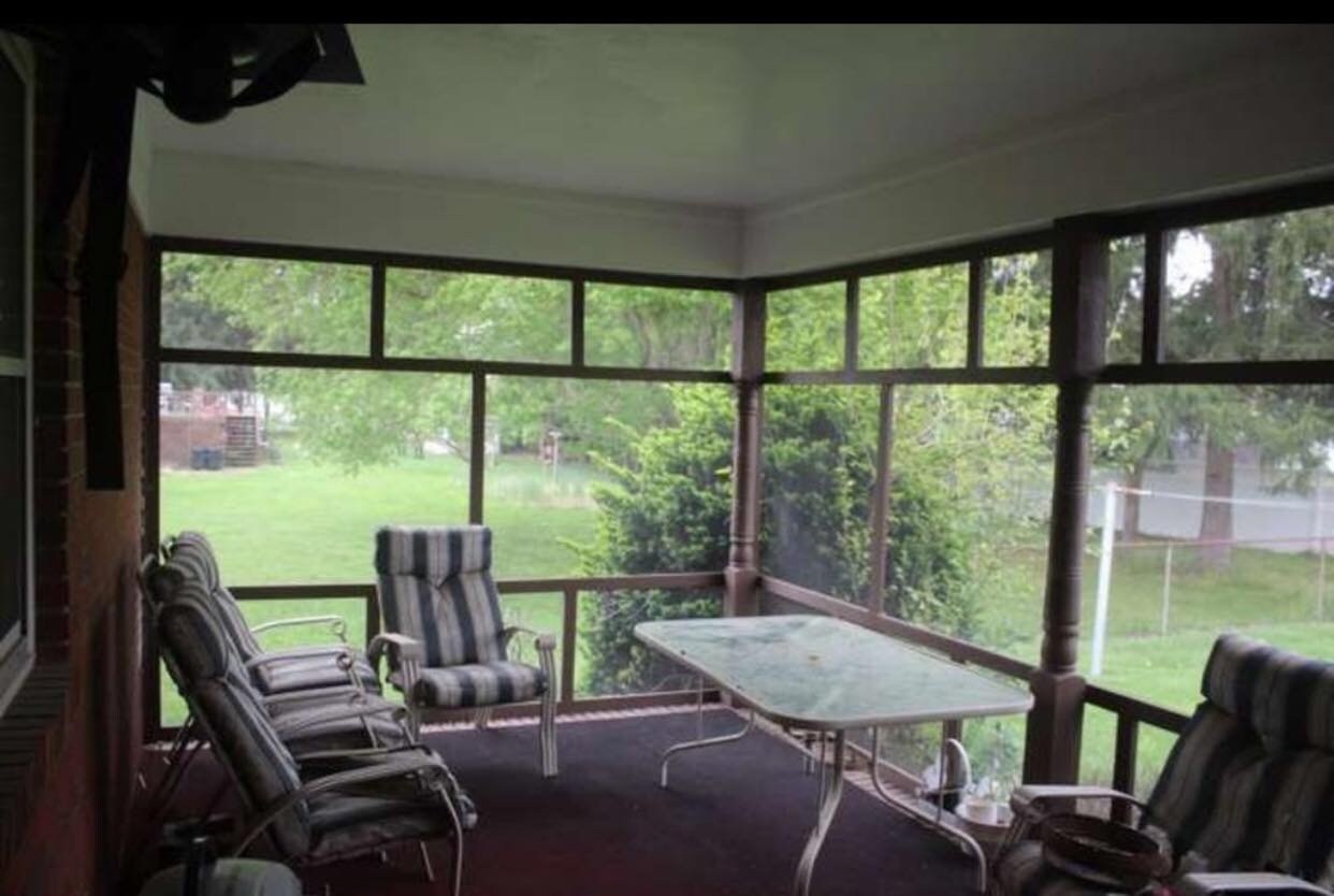 Building Photo - 122 Collins Ave