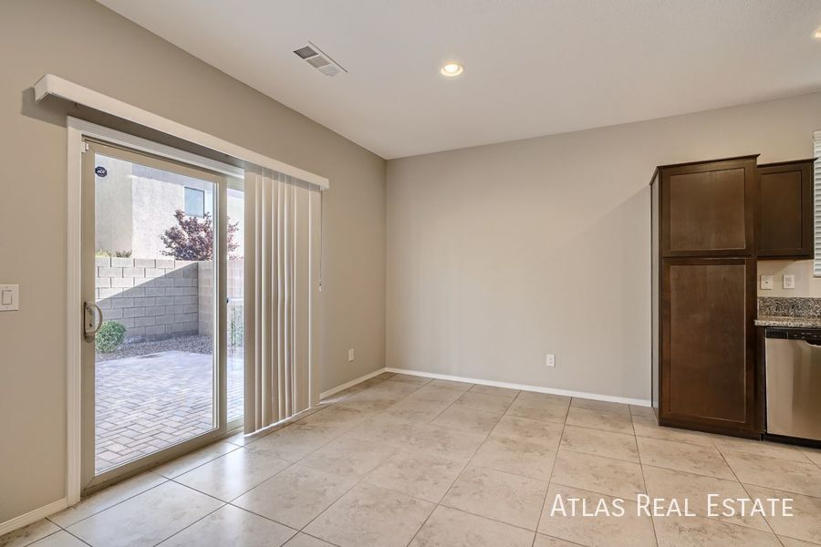 Building Photo - 10646 Mt Blackburn Ave