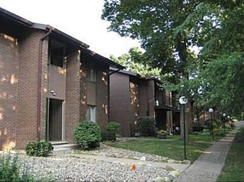 Exterior - 2500 Topsfield Rd