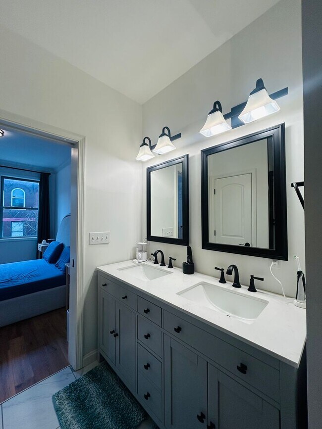 Building Photo - Available Now! 4 Bedroom 3.5 Bath Townhome...