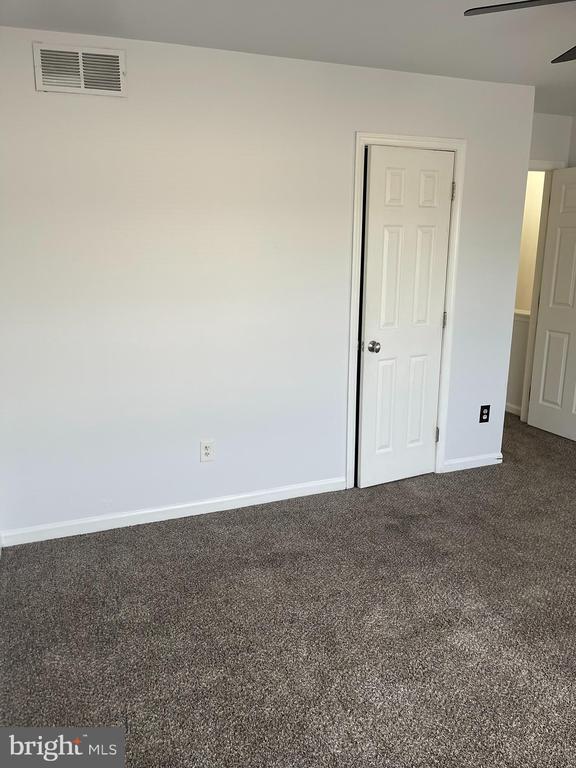 Building Photo - 288 Vincent Cir