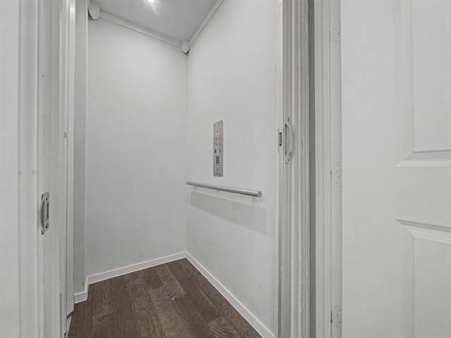 Building Photo - 101 Decker Ct