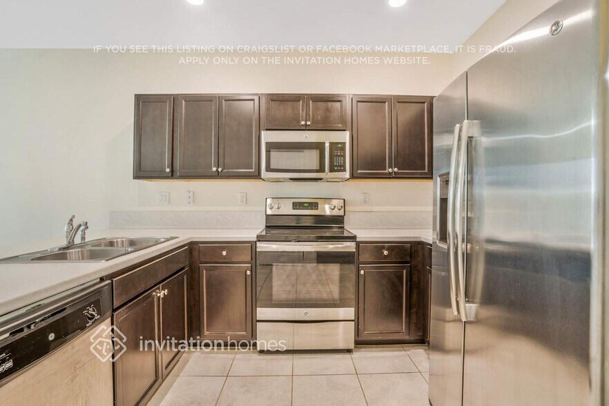 Building Photo - 11457 SW 253rd St
