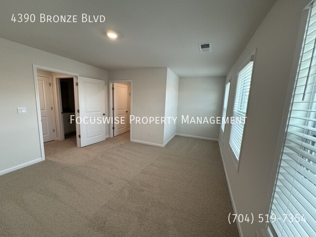 Building Photo - 4390 Bronze Blvd