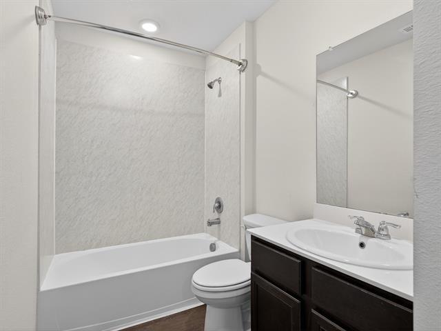 Building Photo - 3325 Stanley St