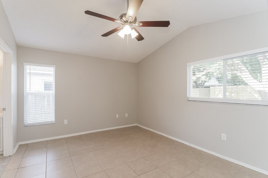 Building Photo - 13203 Sharondale Ct
