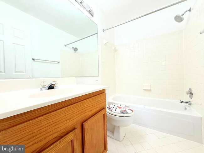 Building Photo - 14051 Jump Dr