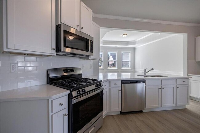 Building Photo - 931 Park Pl St