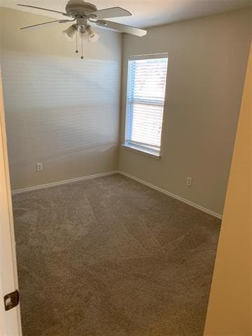 Building Photo - 827 Savage Dr