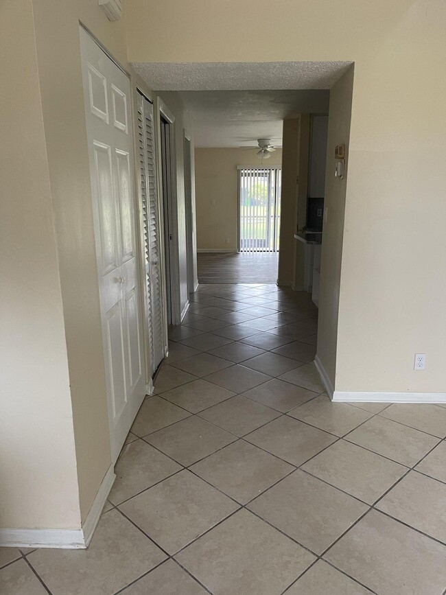 Building Photo - 9060 NW 45th Ct