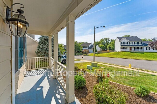 Building Photo - 9140 Worthington Dr