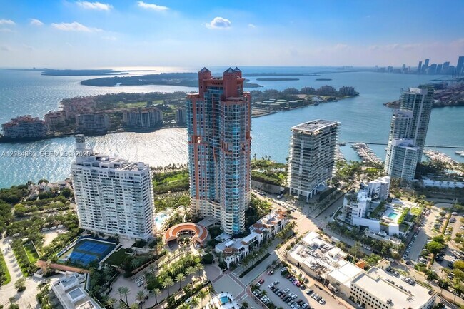 Building Photo - 300 South Pointe Dr